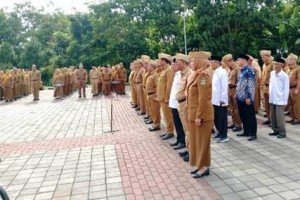 Apel pagi rutin ASN di halaman Gedung Sekretariat Daerah (Setda) Kabupaten Kuningan